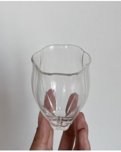 Suzuran glass